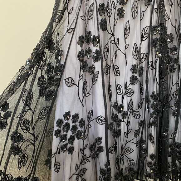 Cache mesh beaded strapless maxi - Picture 4 of 7